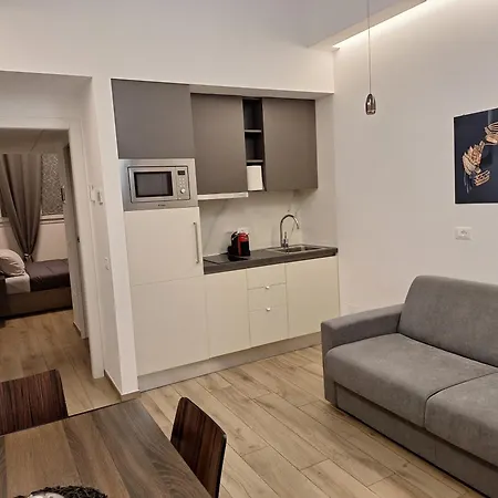 Apartment Palmanova Bilocale In Affitto Breve Milan